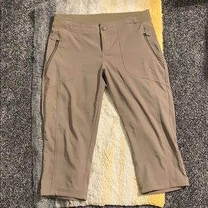 Columbia hiking and lounge capris